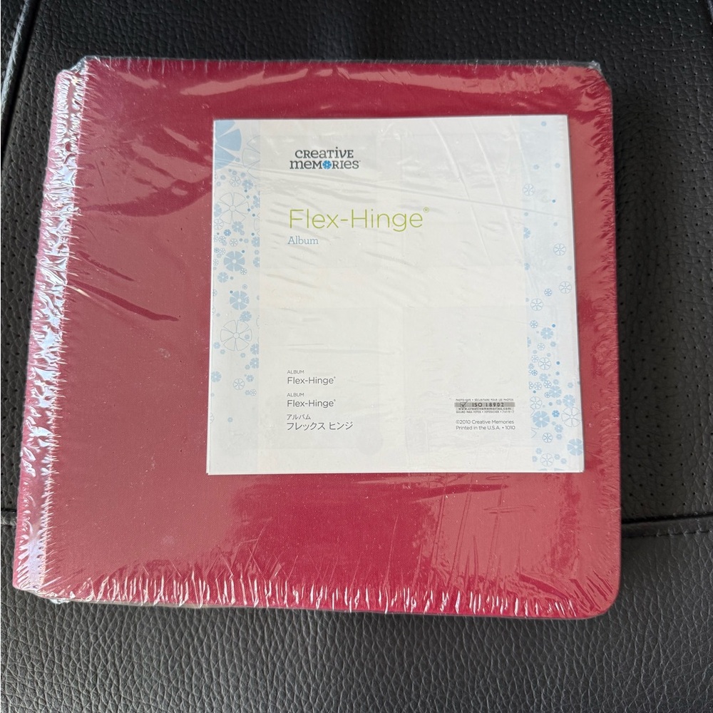 Creative Memories Red Flex-Hinge Album